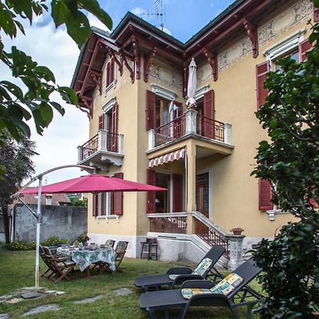 Casa Franca Lägenhet Pettenasco Exteriör bild