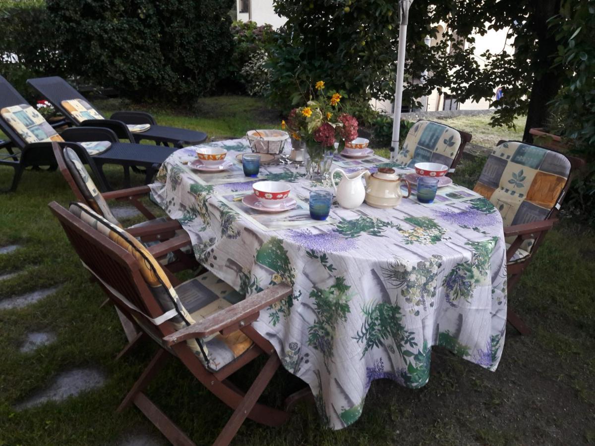 Casa Franca Lägenhet Pettenasco Exteriör bild